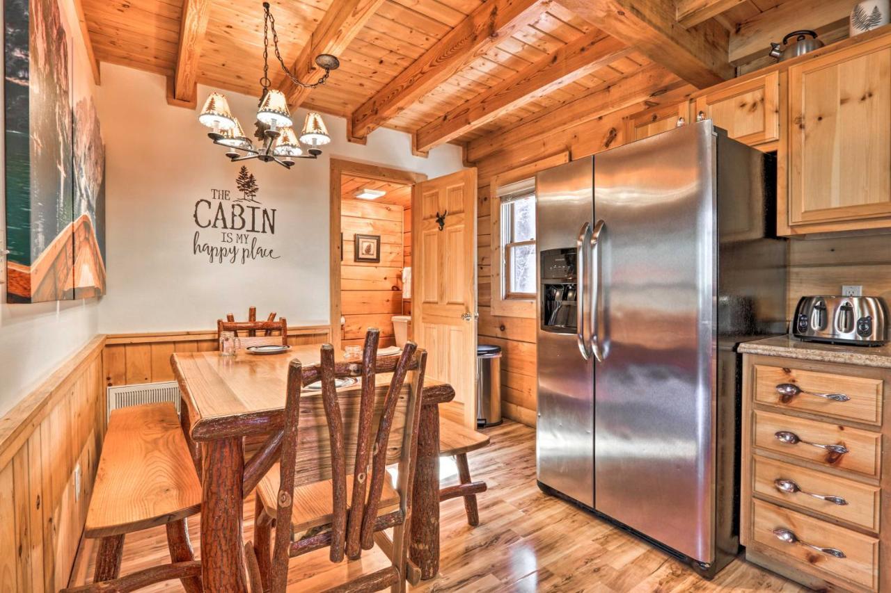 Cozy Cabin With Hot Tub In The Heart Of Pigeon Forge Villa Exterior foto